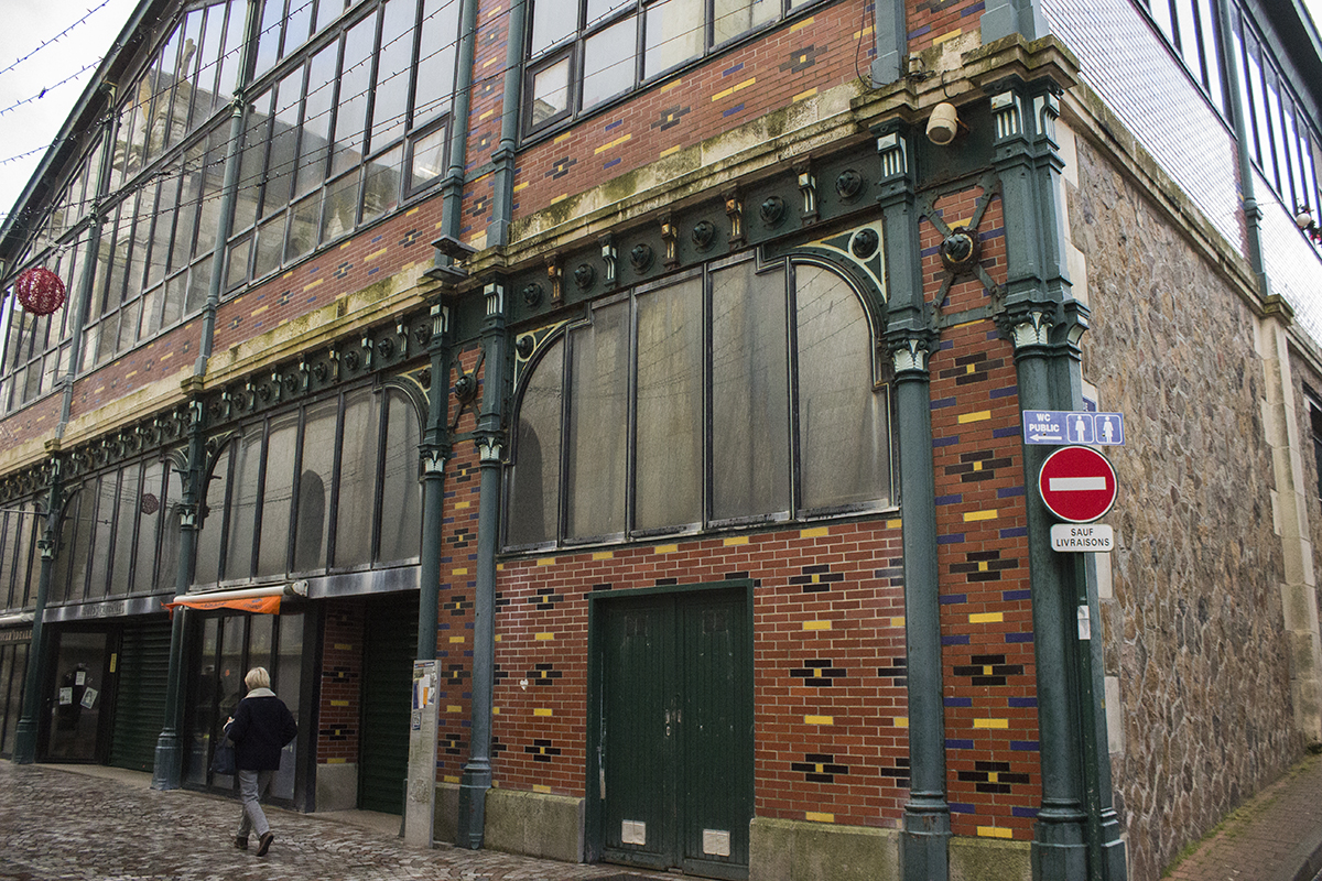 Les halles reconstruites  style Baltard