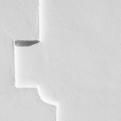 Blanc relief