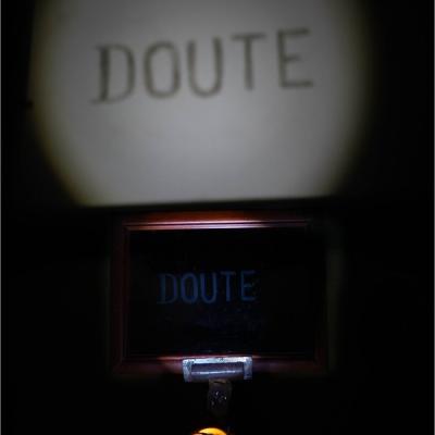 Jean-Luc - dispositif permettant de photographier l ombre d un doute